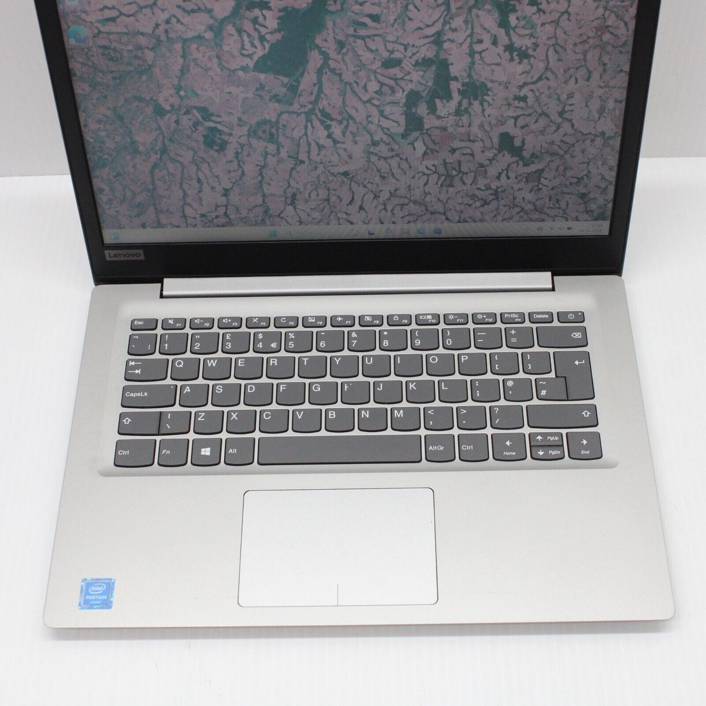 8bb13ec6ff818d956252c5f15bcde434