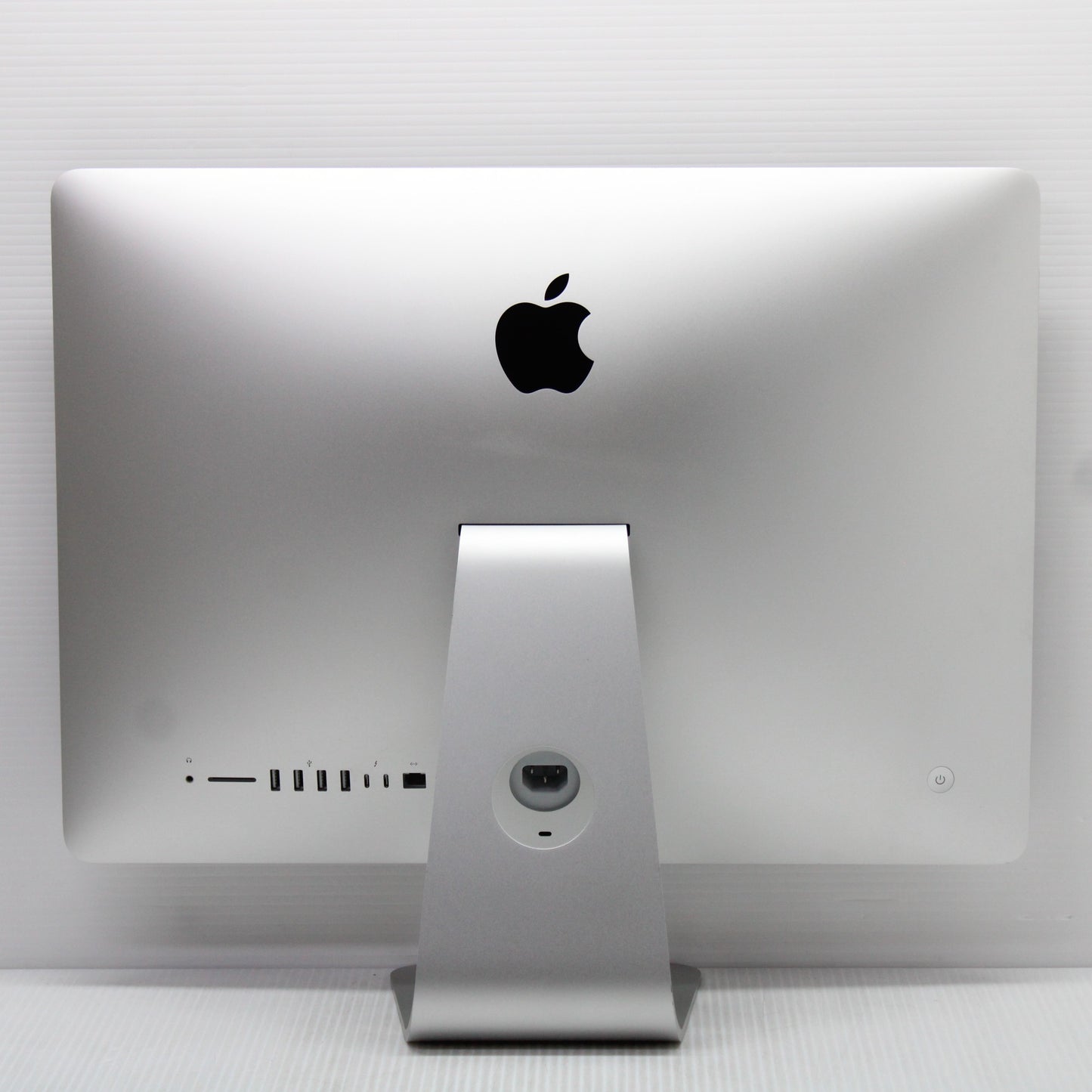 Apple iMac i5 2017 A1418 21.5 in 8GB RAM 256GB SSD Intel 7360U macOS Ventura
