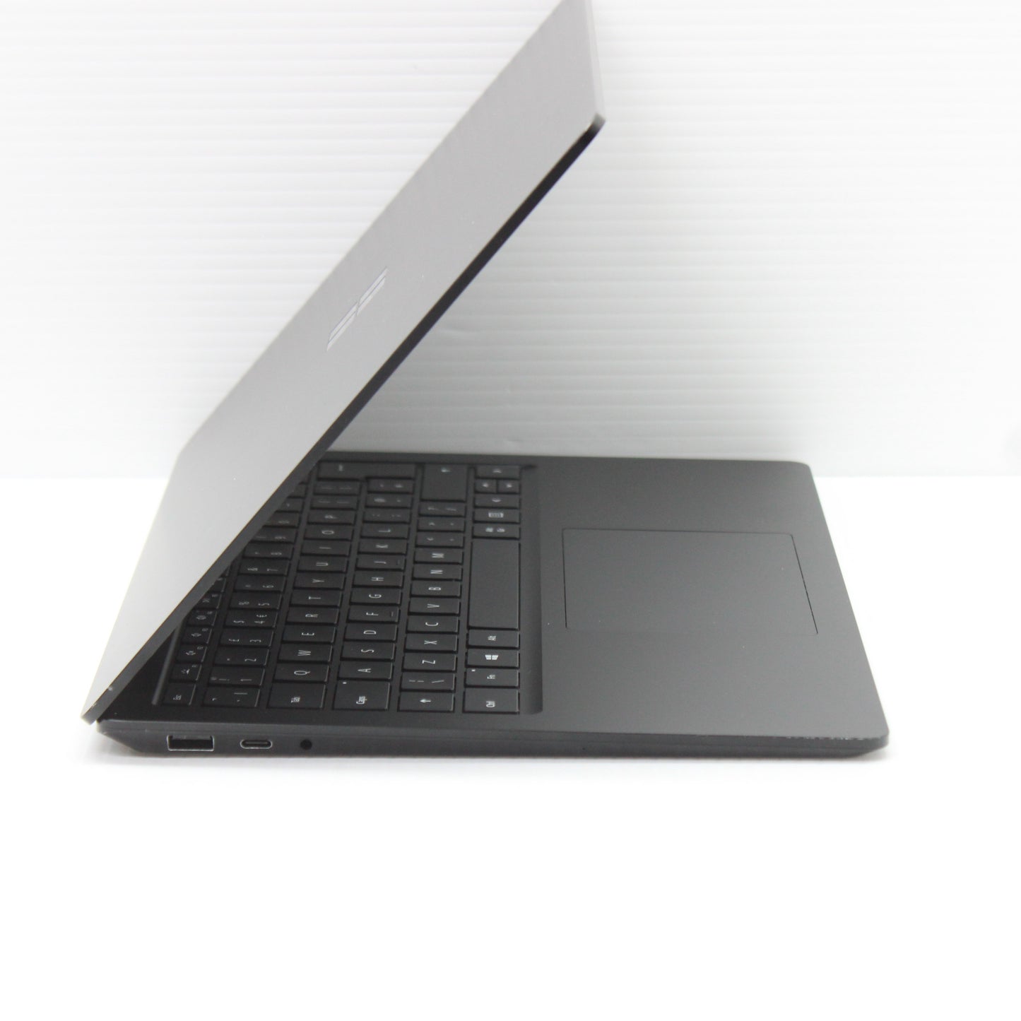 7760f62ee8519ff438b4da81cfe833f7