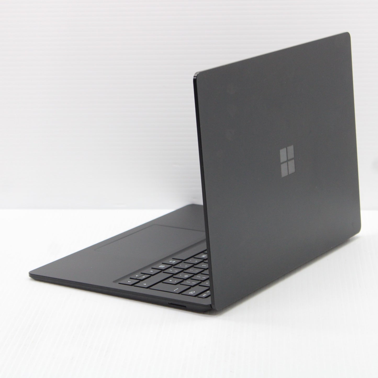 6c989da495f43616b981e967739aa7c1