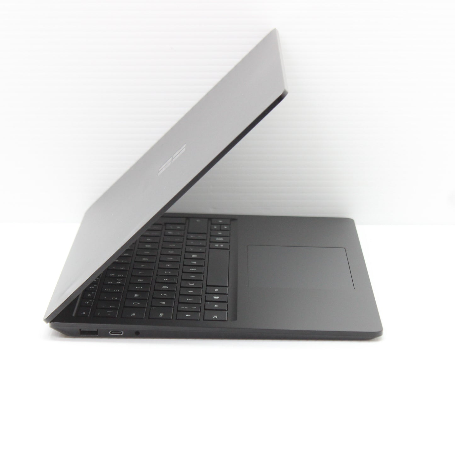 775d77e9d2ec050938d1fbb0742e3c69