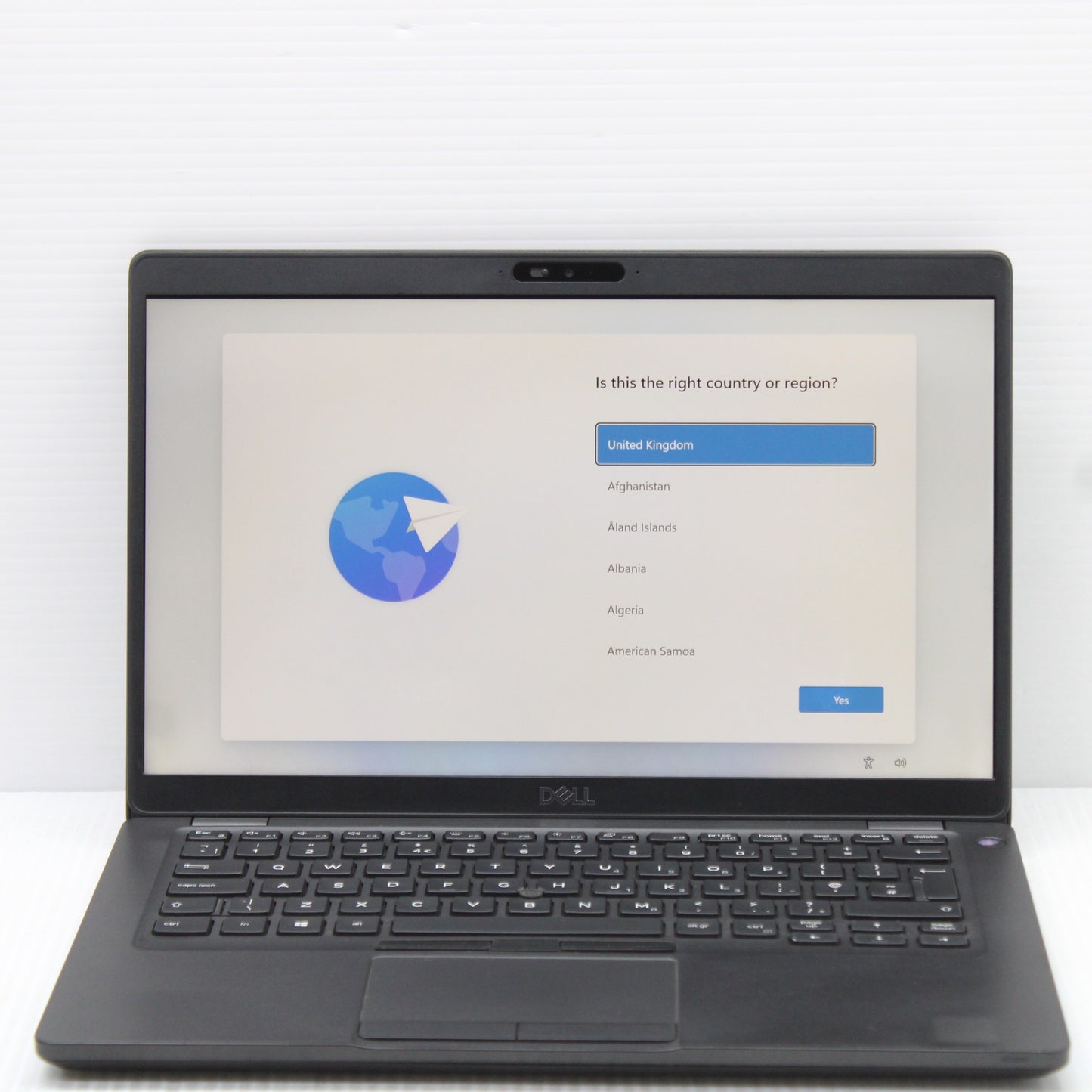 Dell Latitude i7 Laptop 14 inch 5400 16GB RAM 256GB NVMe Intel 8665U Windows 11