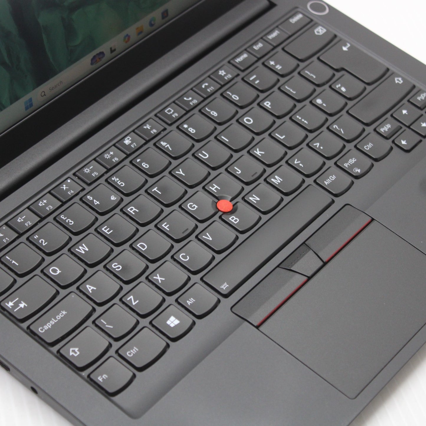 0439c25387a53304ae5211baf5d39a95