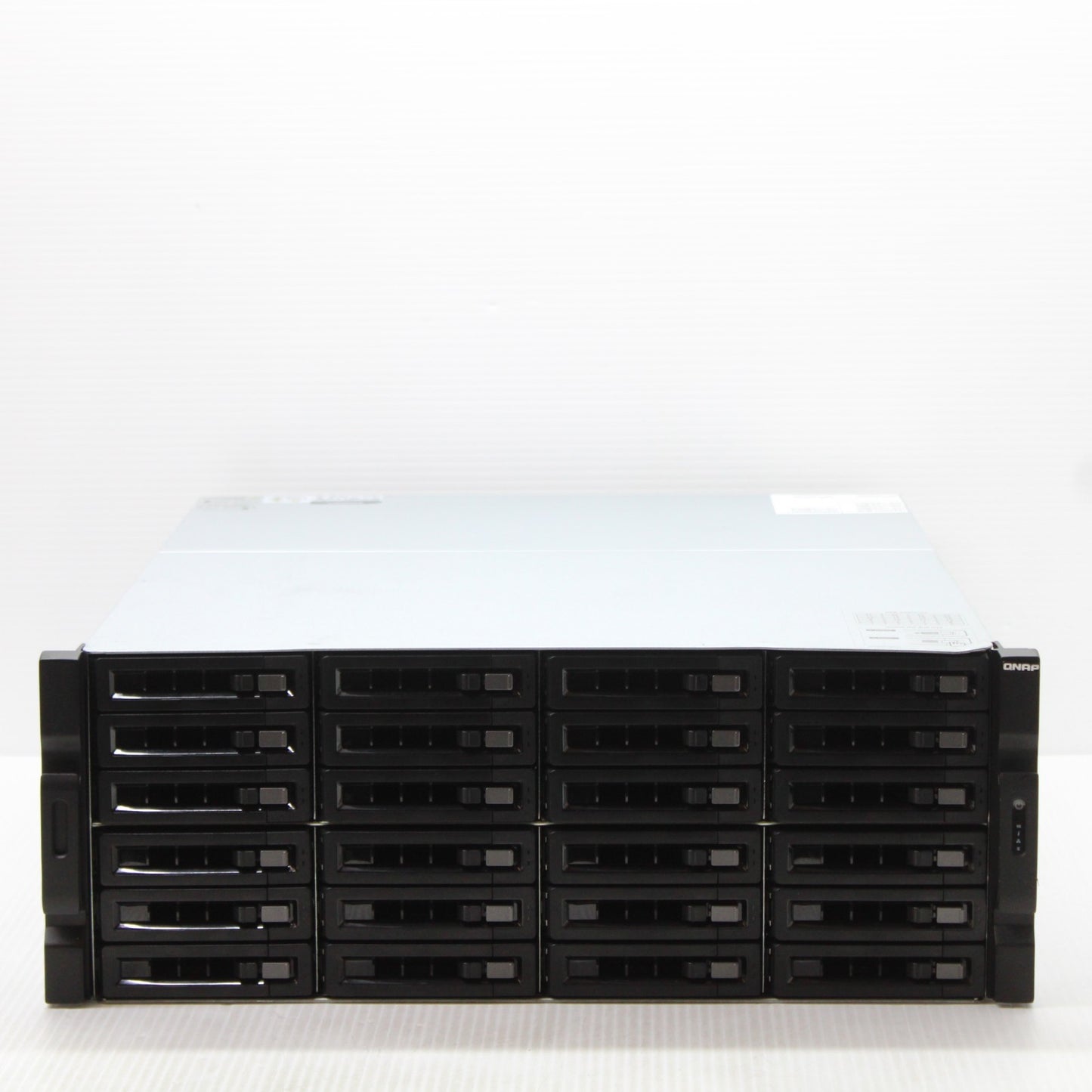 QNAP TS EC2480U RP NAS 3GB RAM 20x 10TB WD Gold DataCentre HDD Intel Xeon
