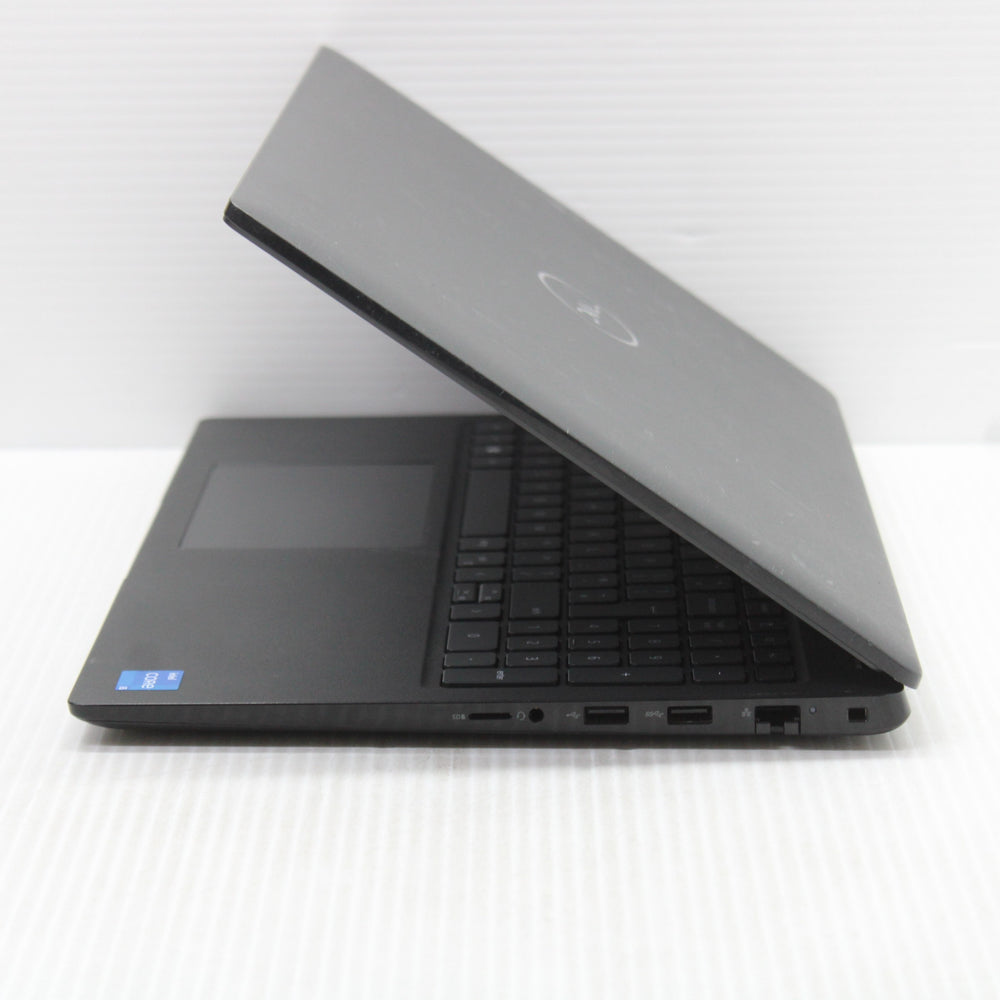 Dell Latitude i5 Laptop 15.6 in 3520 16GB RAM 256GB NVMe Intel 1135G7 Windows 11