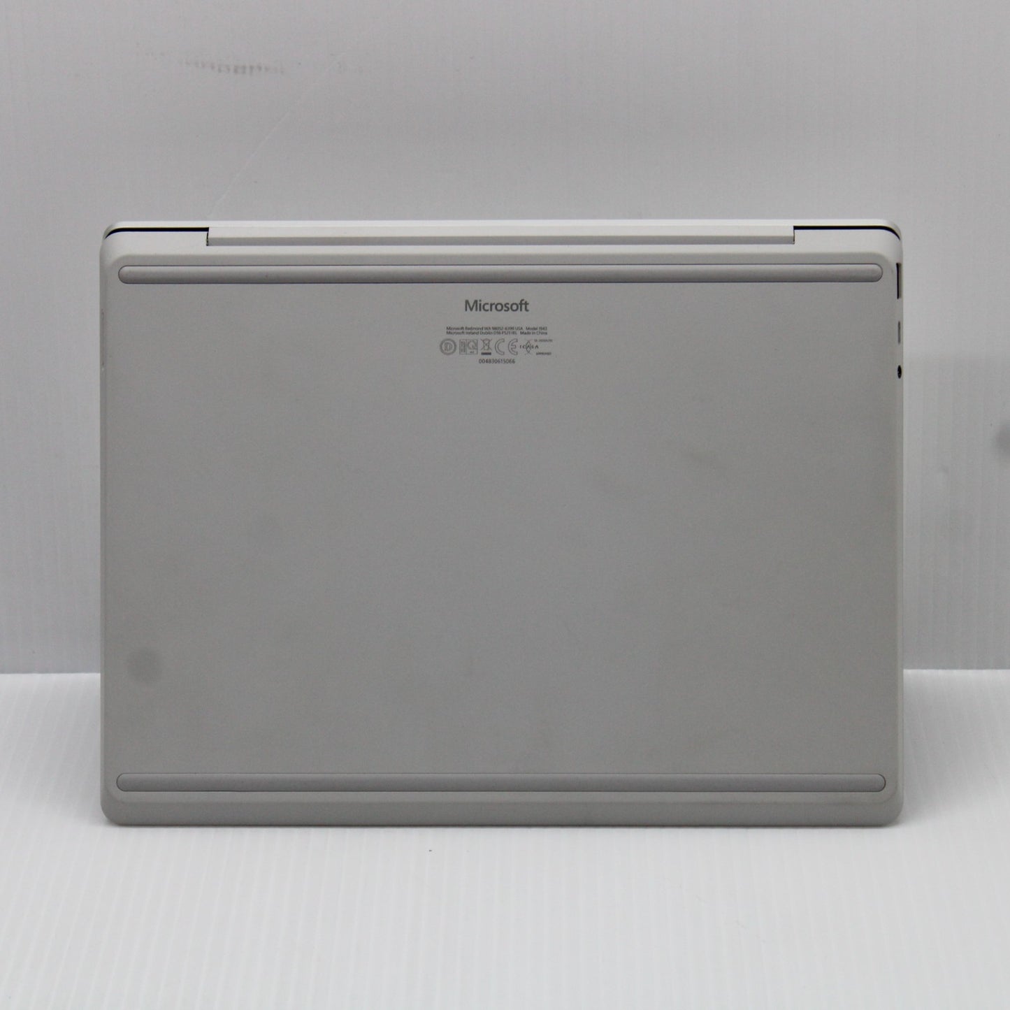 e56d6ffef0a8de2e7c2c9e2a1fb21996