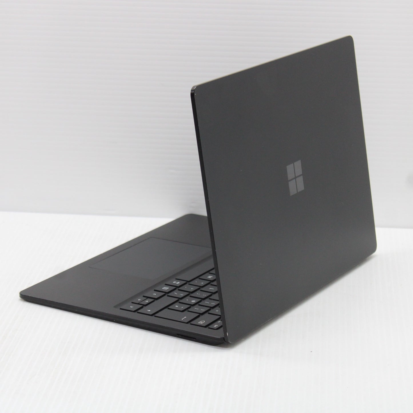 548e559dc34c84e5a9d83595ebdce1e1