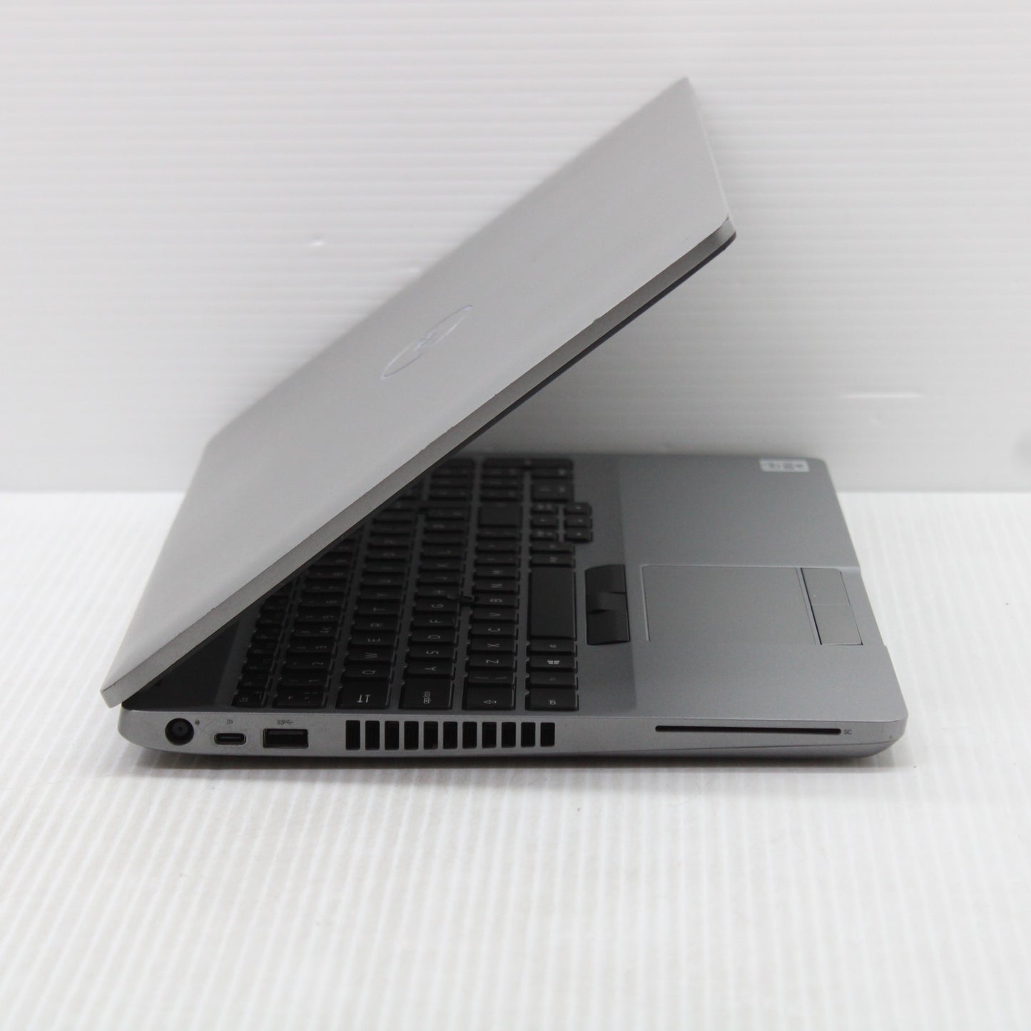 Dell Latitude i5 Laptop 15.6 in 5510 16GB RAM 256GB NVMe Intel 10310U Windows 11