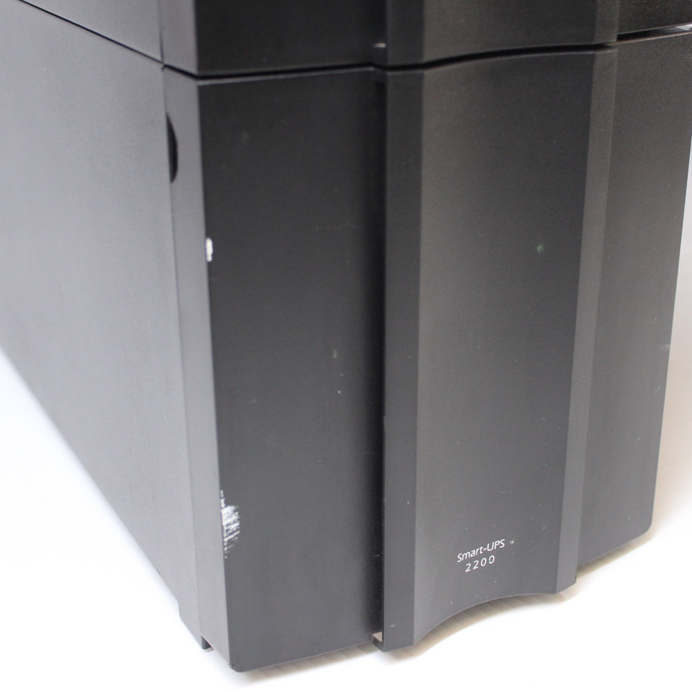 APC SMT2200IC Smart UPS 2200 VA Tower 8x C13, 1x C19, USB  NO batteries included