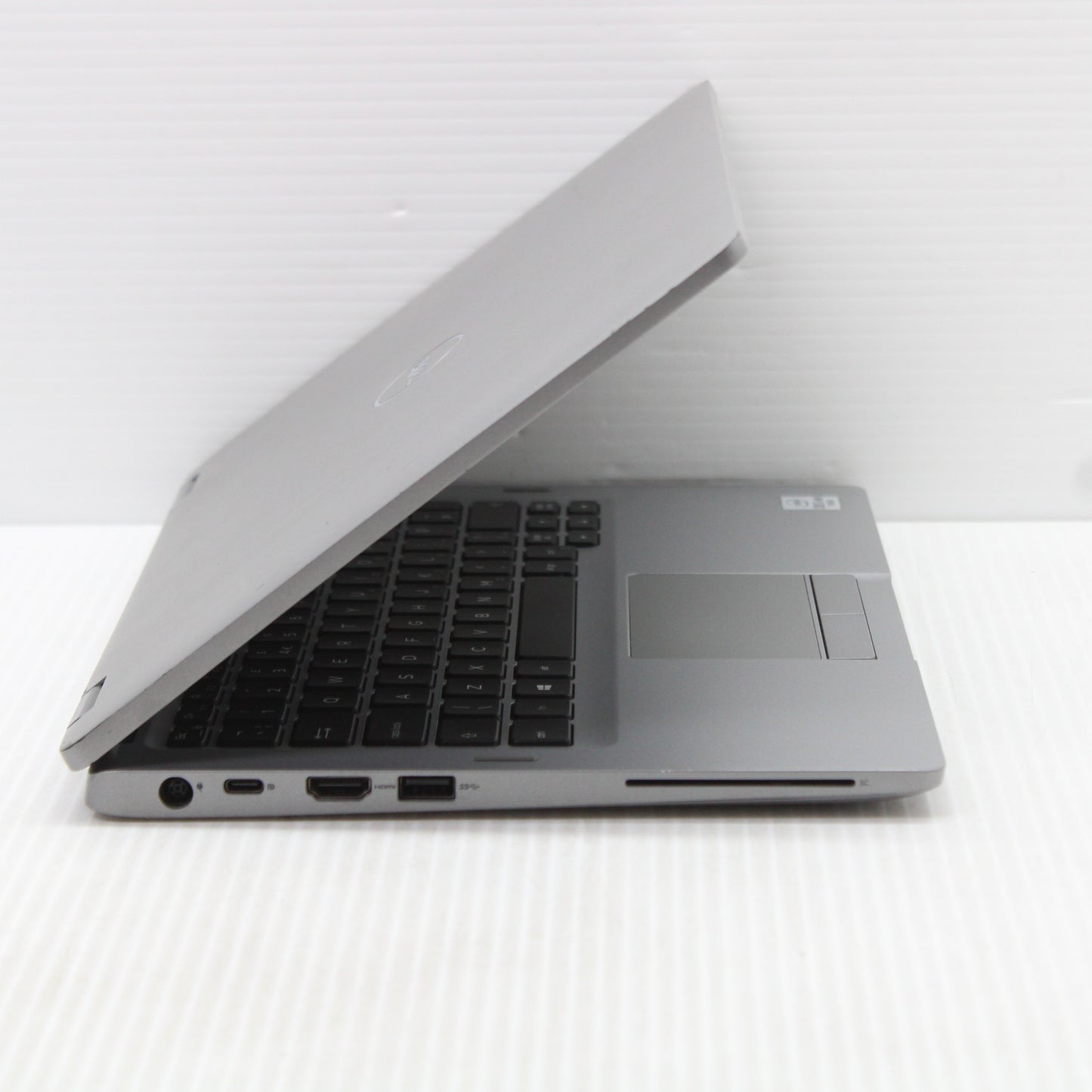 Dell Latitude i7 2 in 1 Touch 5310 16GB RAM 256GB NVMe Intel 10610U Windows 11