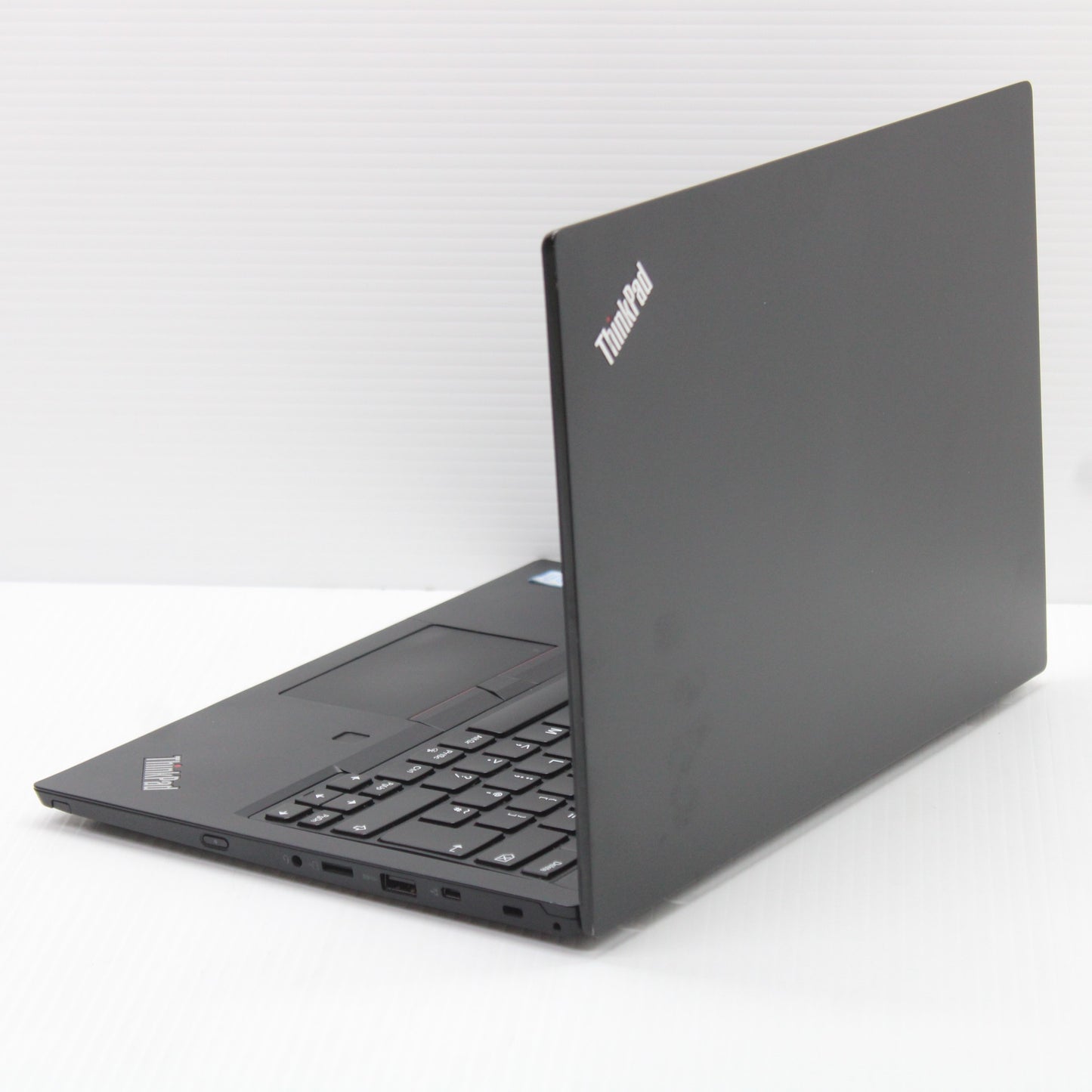 f6135880bf7d6136395b1b200c8243f1