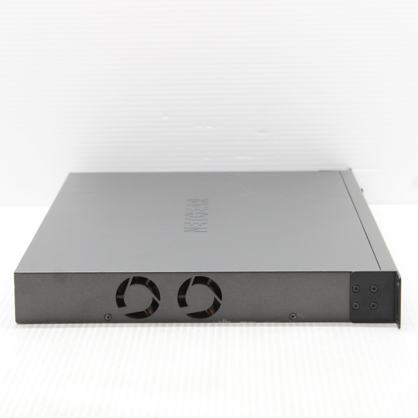 Netgear ProSafe GS752TP Smart Switch 48 Port 1Gbps Gigabit PoE and 4 Gb SFP