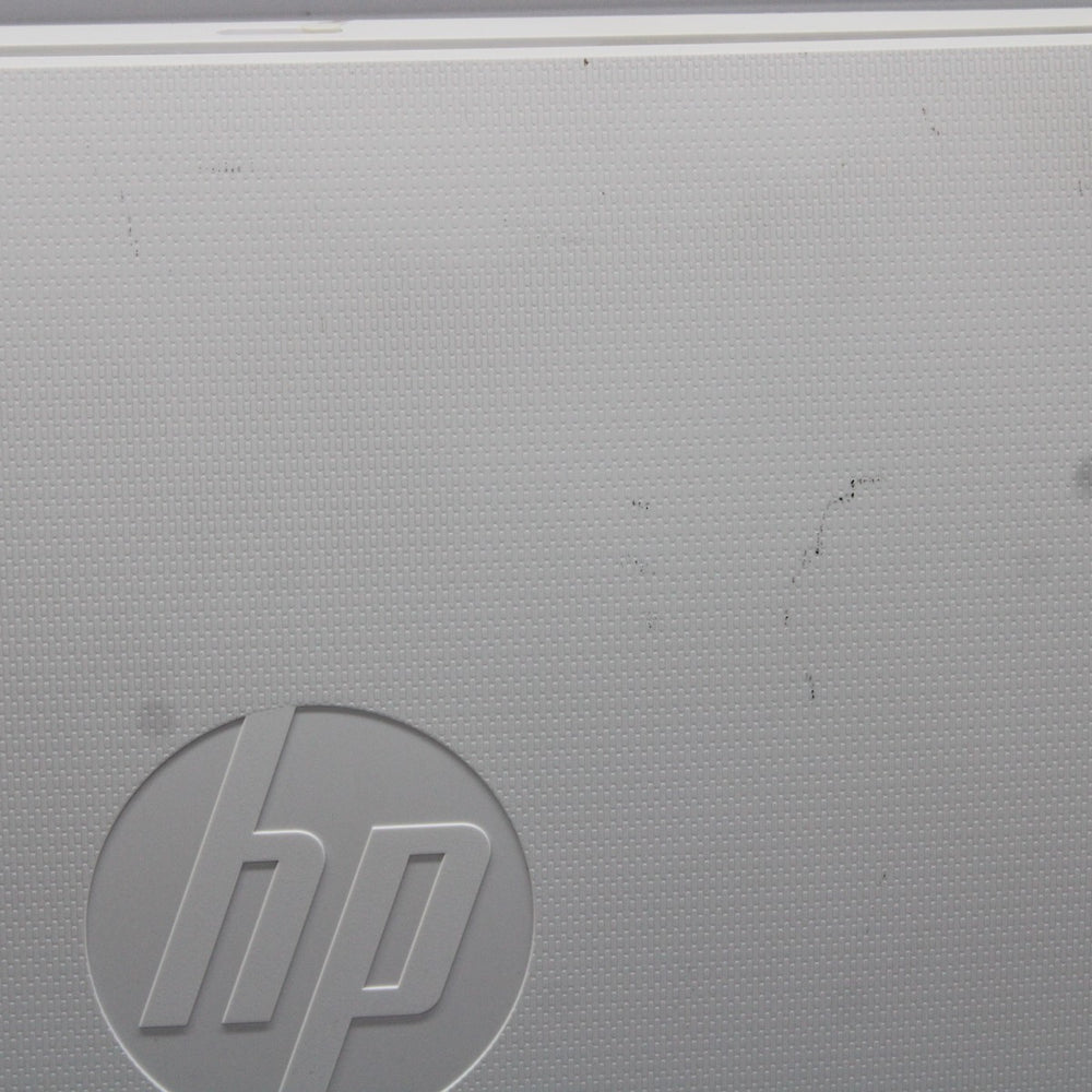 HP All in One i5 23.8 in PC 24-f0xx 12GB RAM 256GB NVMe Intel 8250U Windows 11