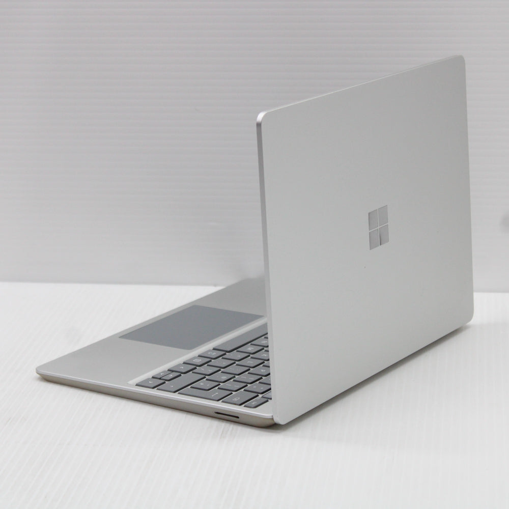 1d3006d0b6f84e1b4a1d6159fca79c23