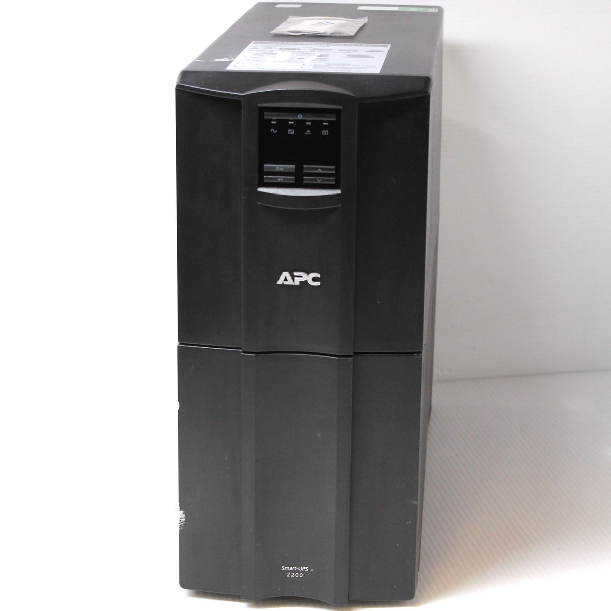 APC SMT2200IC Smart UPS 2200 VA Tower 8x C13, 1x C19, USB  NO batteries included