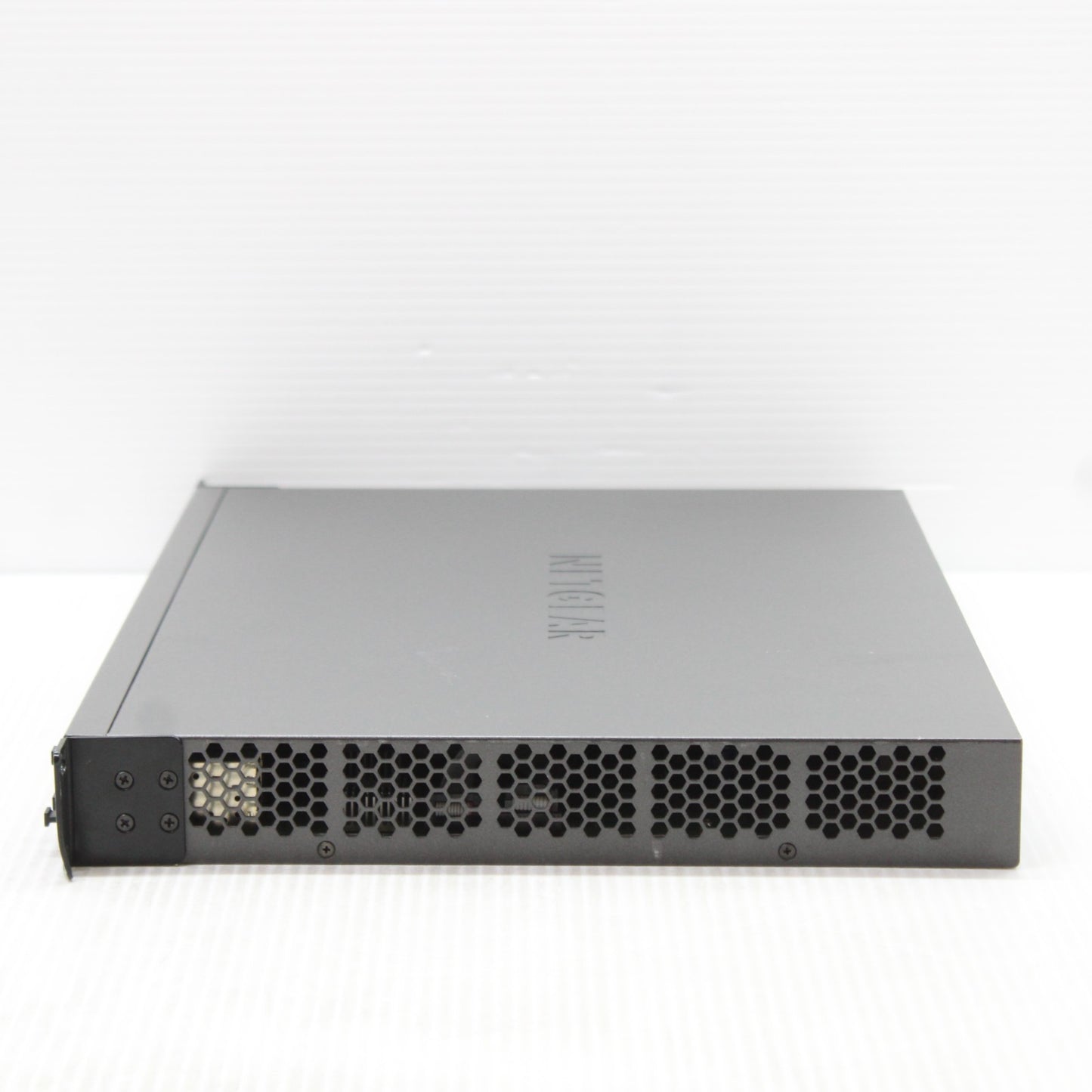Netgear ProSafe GS752TP Smart Switch 48 Port 1Gbps Gigabit PoE and 4 Gb SFP