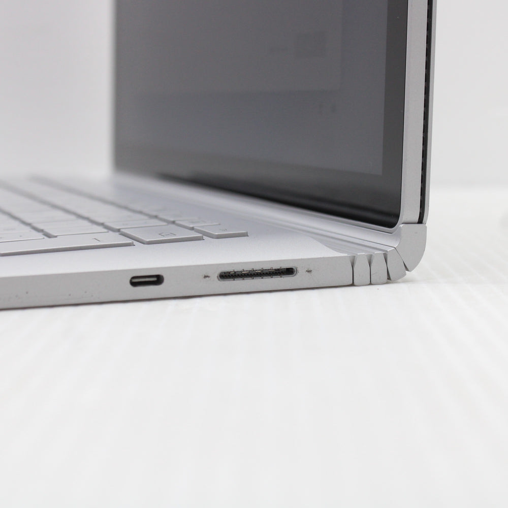 f3ebd15aa5ad56472e01e60ce9363e93