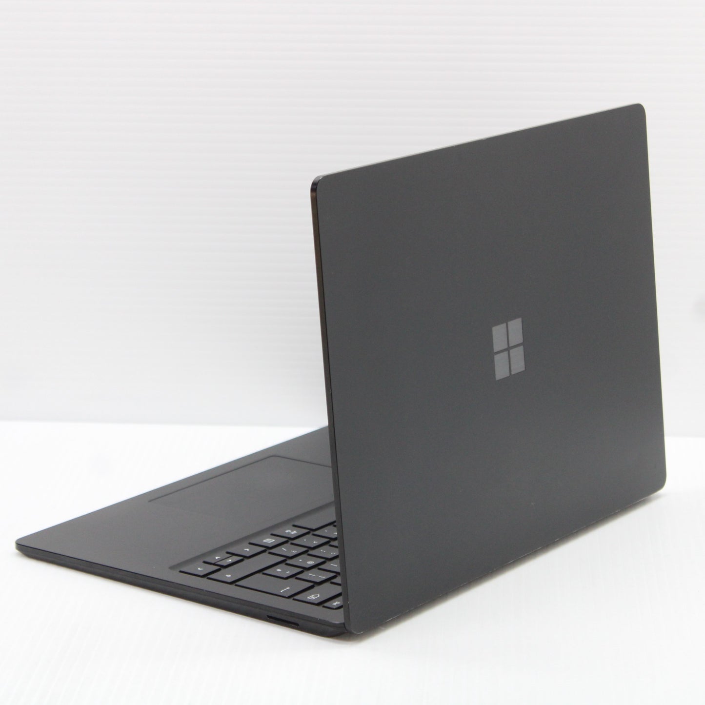 58594c0fb6b66931797d4b0b71d8c4e0