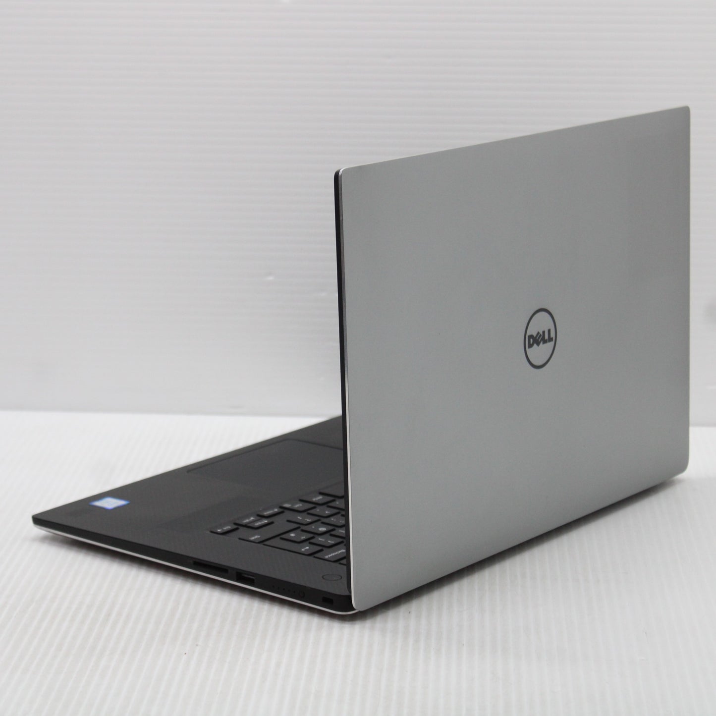 Dell Precision i7 Laptop 15.6 in 4K Touch 5520 16GB RAM 512GB SSD Intel 7820H