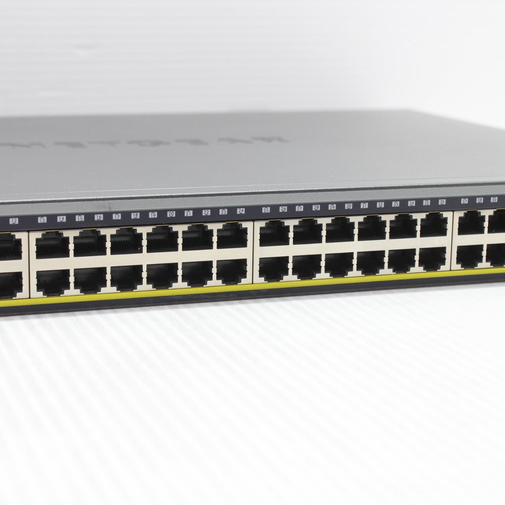 Netgear ProSafe GS752TP Smart Switch 48 Port 1Gbps Gigabit PoE and 4 Gb SFP
