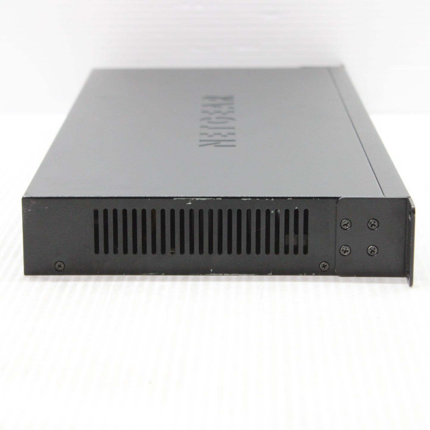 Netgear GS348 Layer 2 1u Unmanaged Ethernet Switch 48 Port 1Gbps Fanless