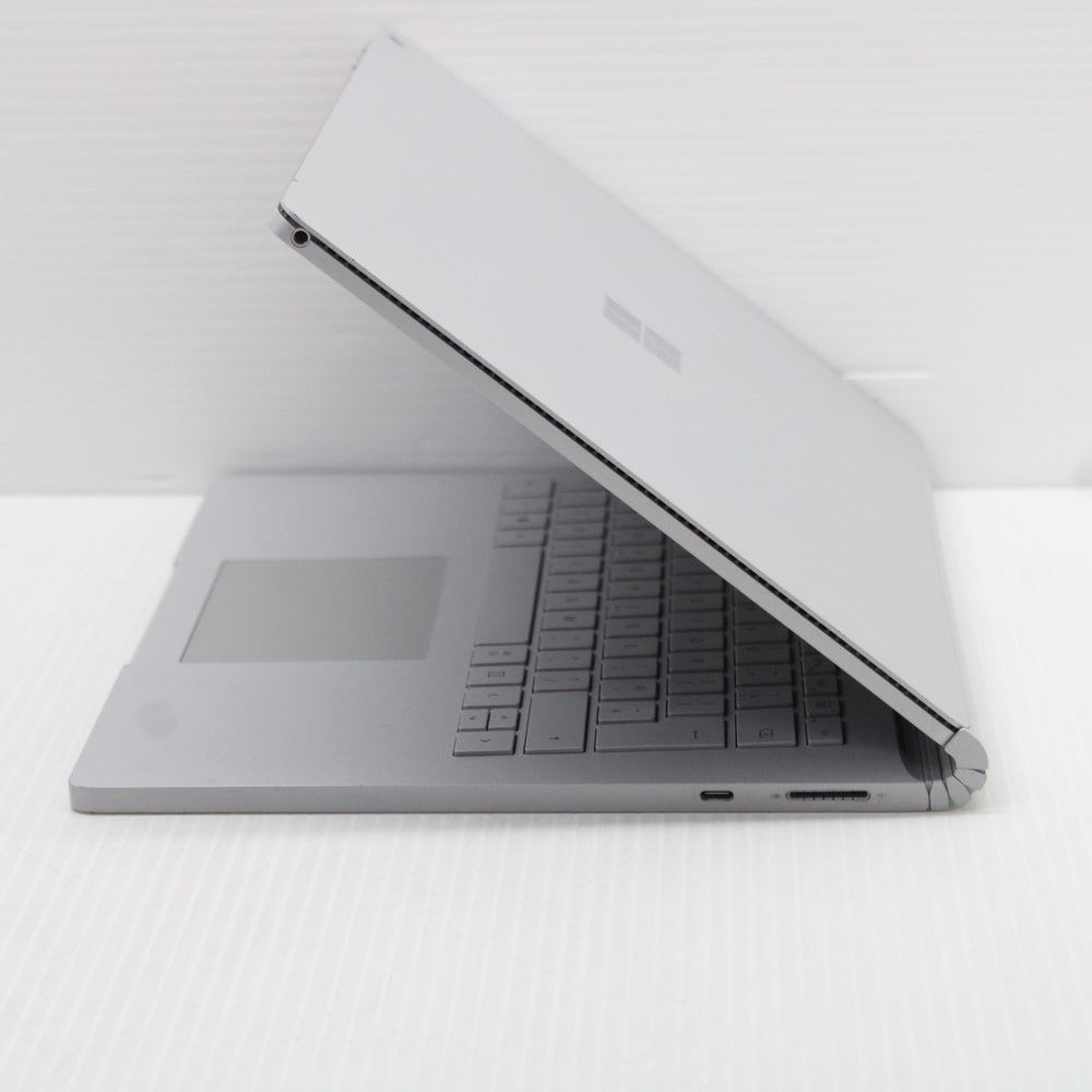 7bbae22223640e08c4d2574321e76780