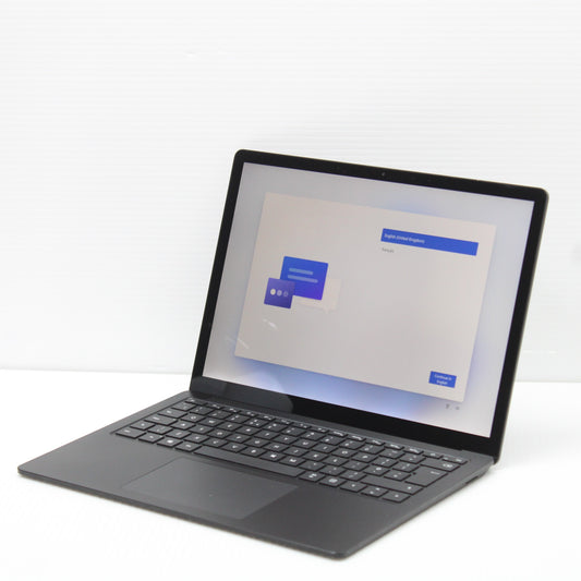 8482e5555aa7f898bce66280071feb03