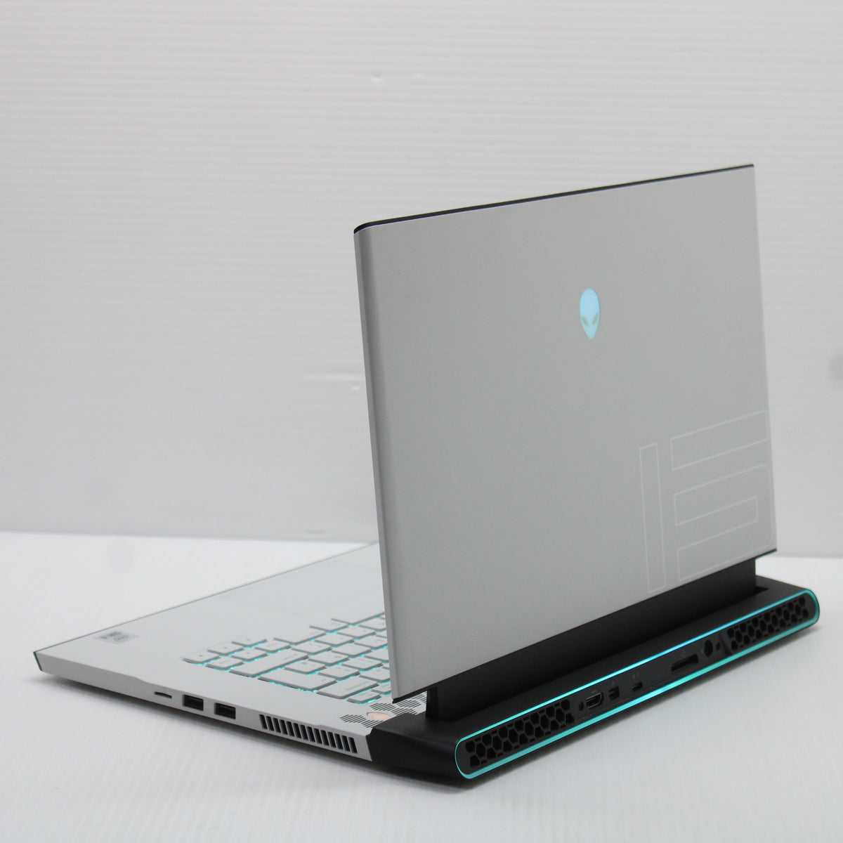 Alienware M15 R4 i9 Gaming Laptop 4K OLED 32GB RAM 2TB NVMe 10980HK RTX 3080