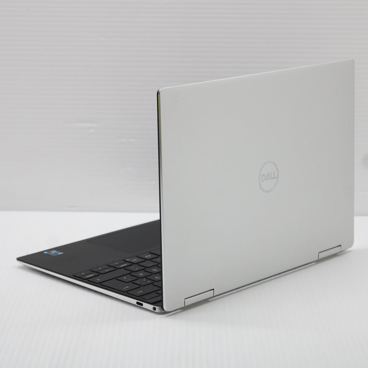 Dell XPS i7 9310 2-in-1 Touch 13.3 in 4K 16GB RAM 512GB NVMe SSD Intel 1165G7