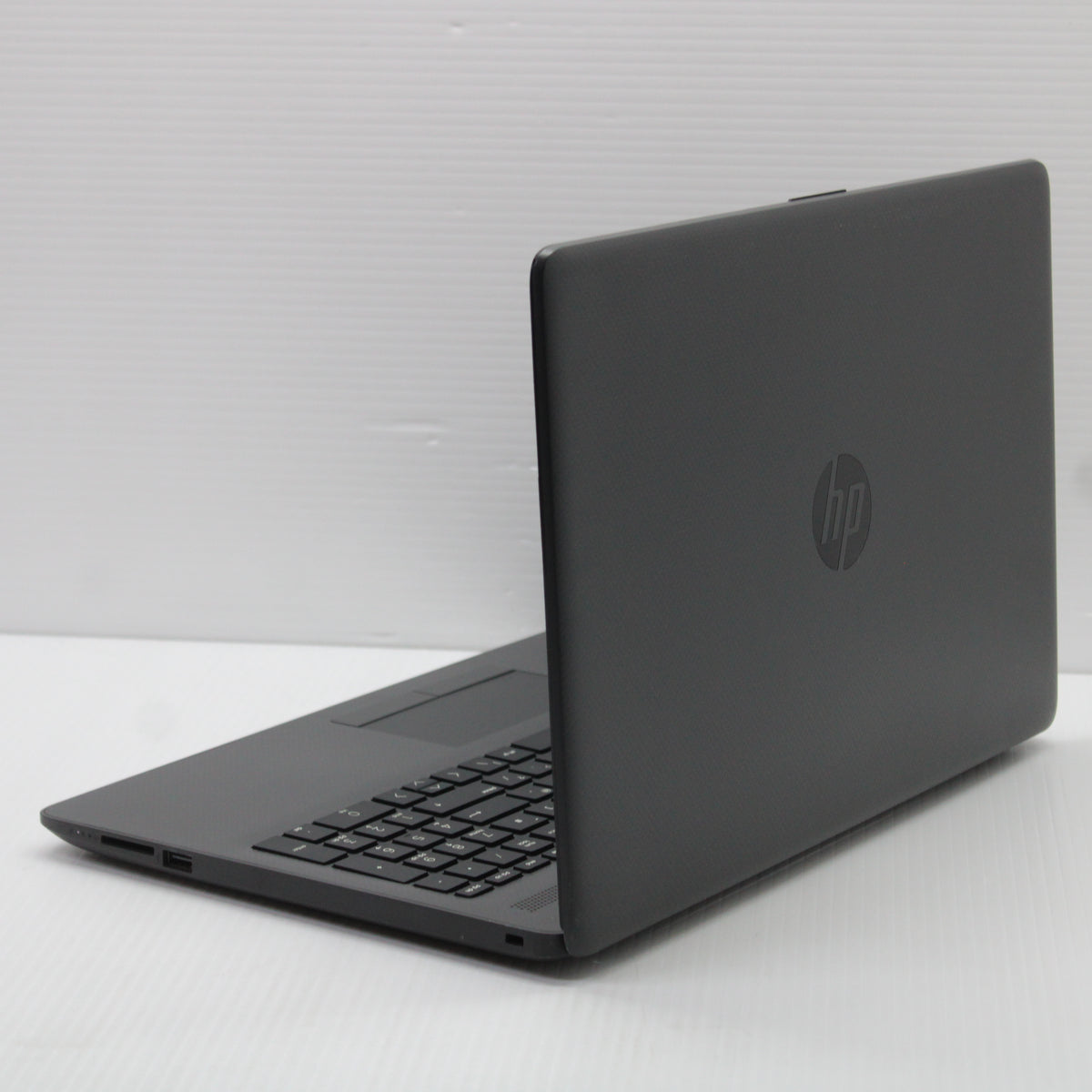 HP NoteBook 255 G7 15.6 inch 8GB RAM 256GB SSD AMD Ryzen 3 3200U Windows 11
