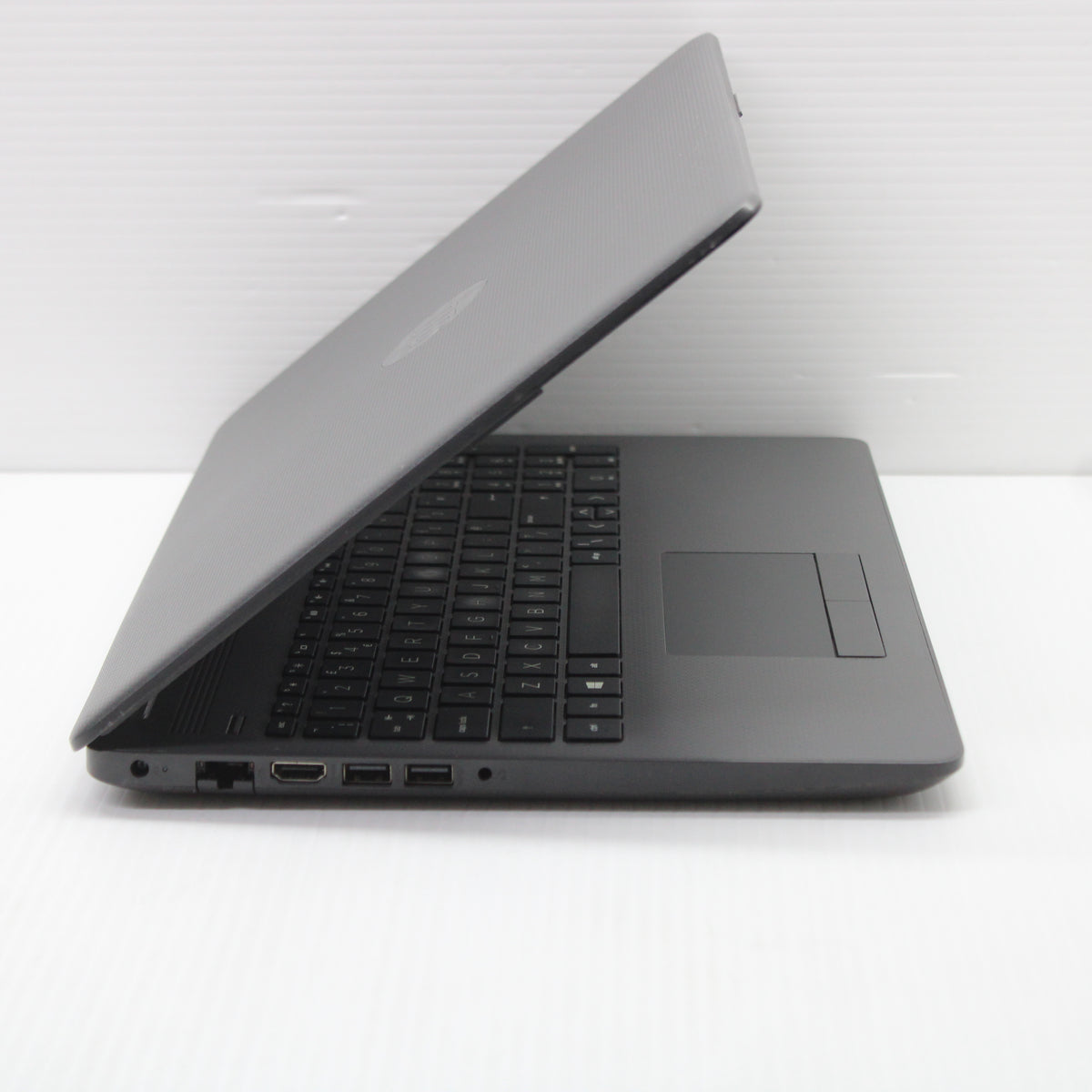 HP NoteBook 255 G7 15.6 inch 8GB RAM 256GB SSD AMD Ryzen 3 3200U Windows 11