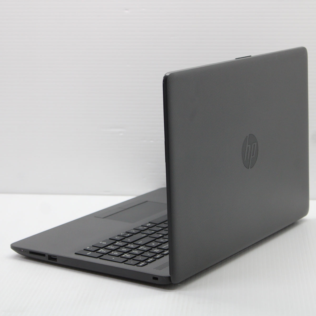 HP NoteBook 255 G7 15.6 inch 8GB RAM 256GB SSD AMD Ryzen 3 3200U Windows 11