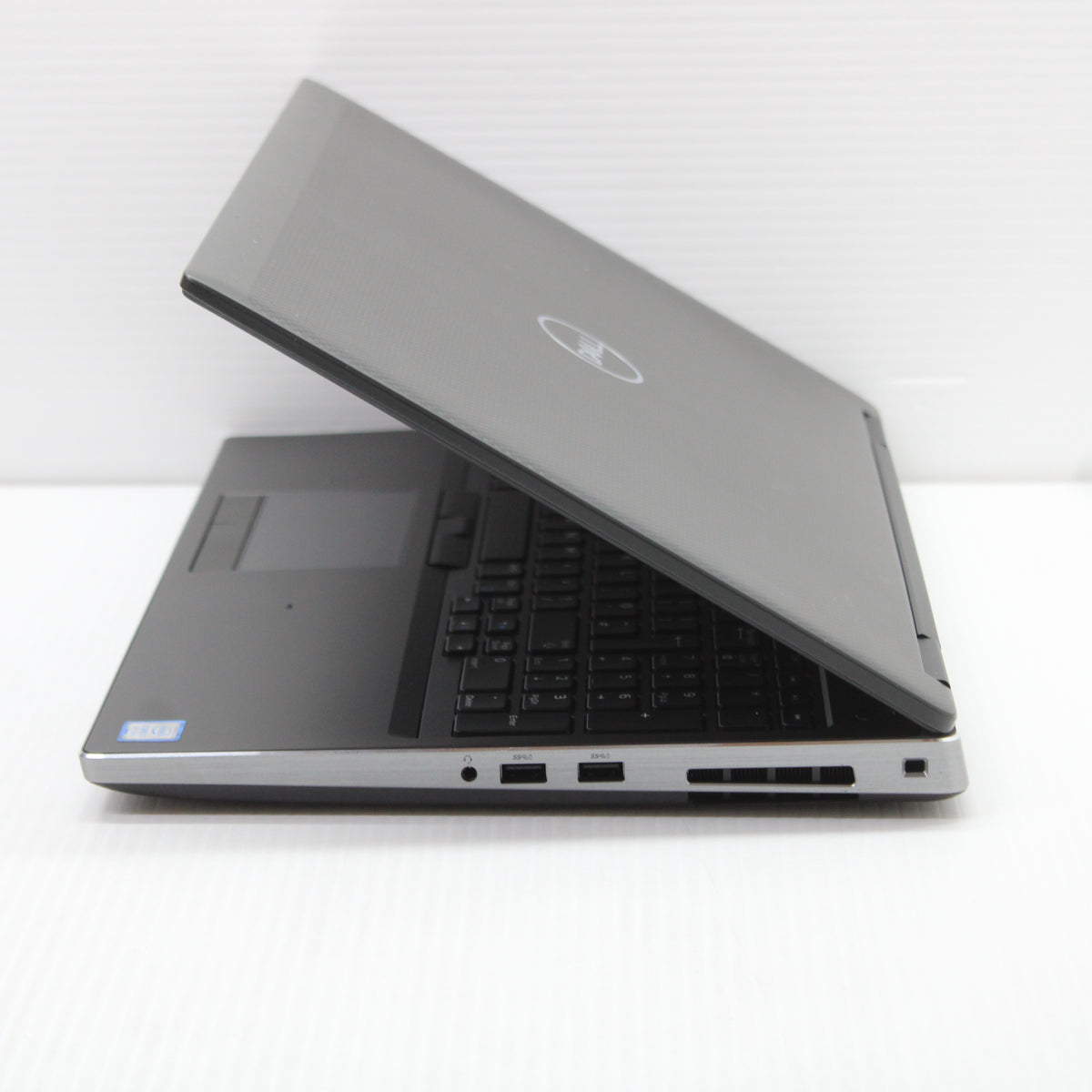 Dell Precision i7 Laptop 7540 15 in 16GB RAM 512GB NVMe Intel 9850H Quadro T1000
