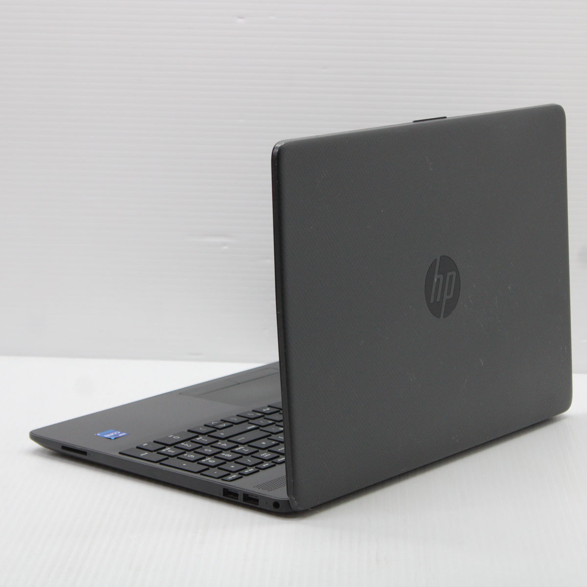 HP NoteBook i7 Laptop 250 G8 15.6 in 16GB RAM 256GB NVMe Intel 1165G7 Windows 11