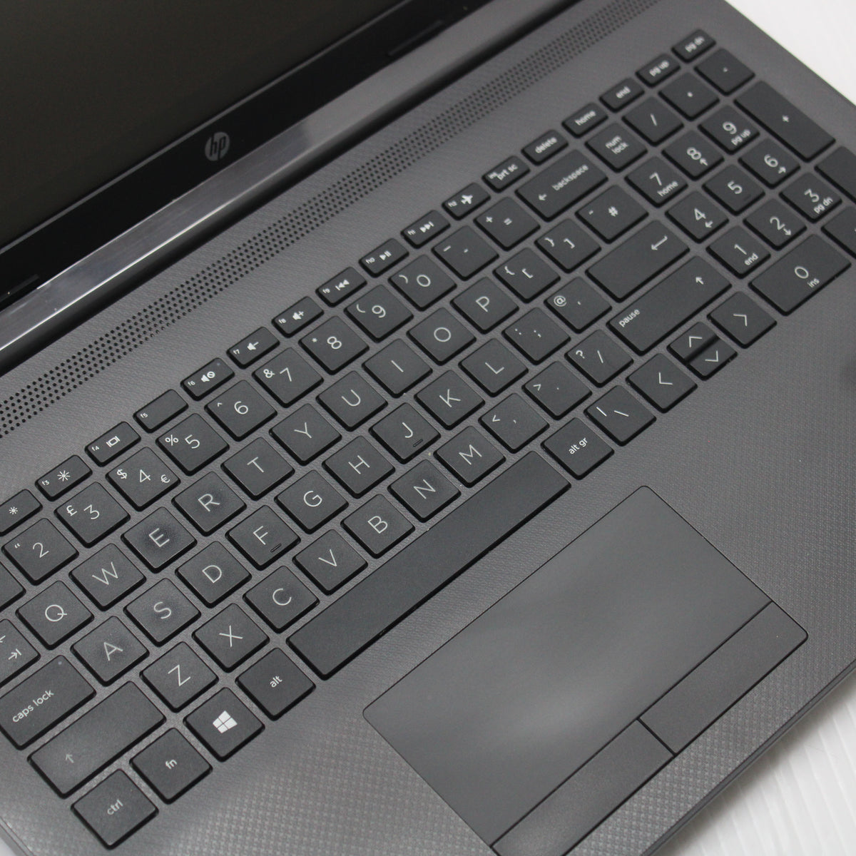 HP NoteBook 255 G7 15.6 inch 8GB RAM 256GB SSD AMD Ryzen 3 3200U Windows 11