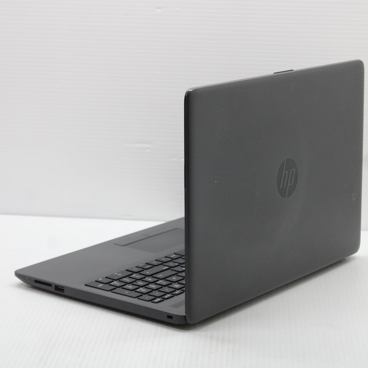 HP NoteBook 255 G7 15.6 inch 8GB RAM 256GB SSD AMD Ryzen 3 3200U Windows 11