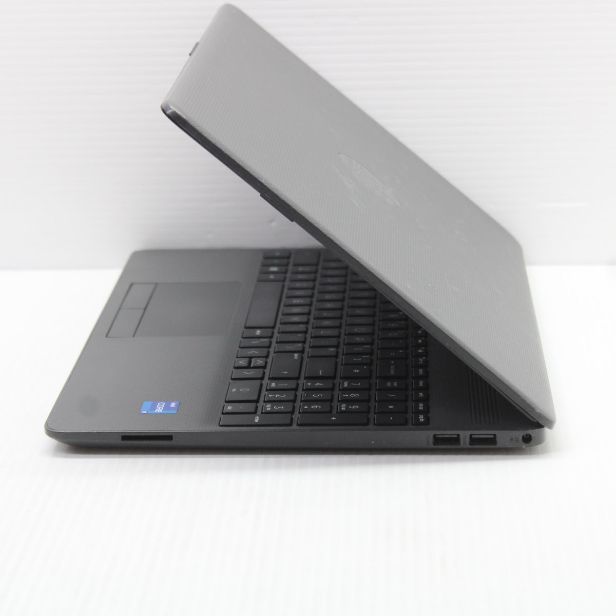 HP NoteBook i7 Laptop 250 G8 15.6 in 16GB RAM 256GB NVMe Intel 1165G7 Windows 11