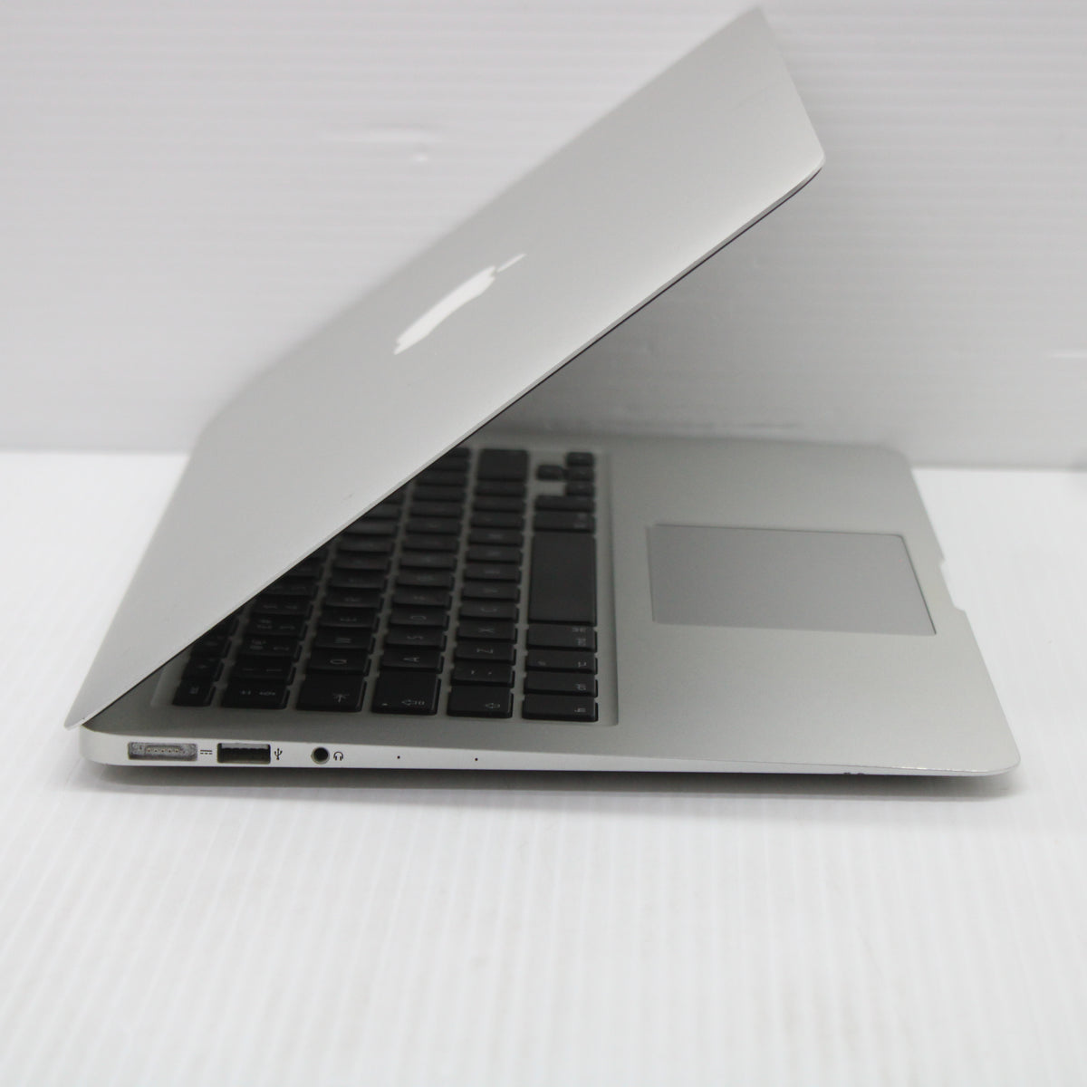 Apple MacBook Air i5 (13-inch, 2013) 4GB RAM 256GB SSD Intel 4250U macOS Big Sur