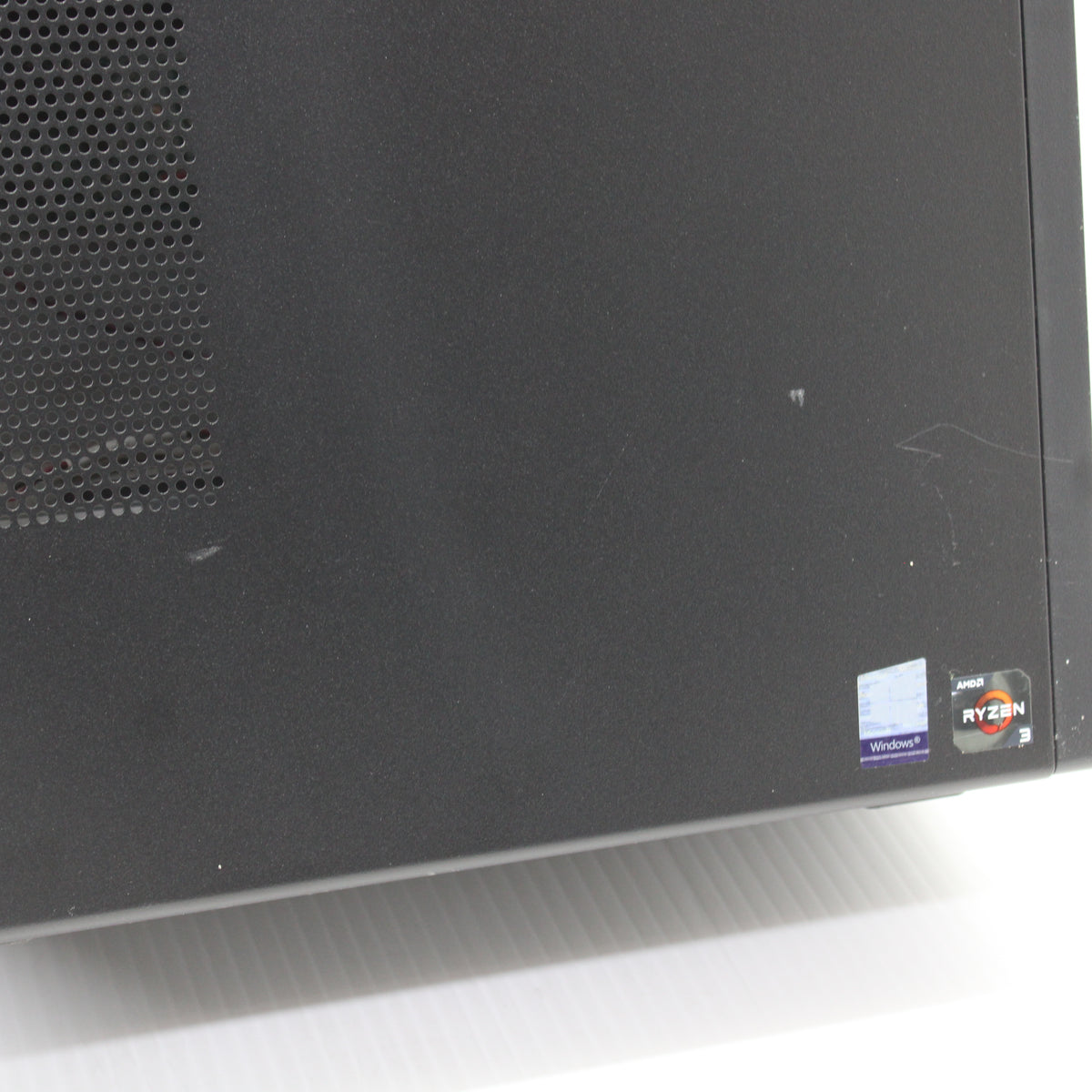 Lenovo V530 Desktop PC 8GB RAM 256GB NVMe SSD AMD Ryzen 3 2200G Windows 11