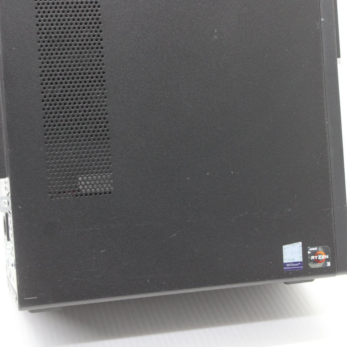 Lenovo V530 Desktop PC 8GB RAM 256GB NVMe SSD AMD Ryzen 3 2200G Windows 11