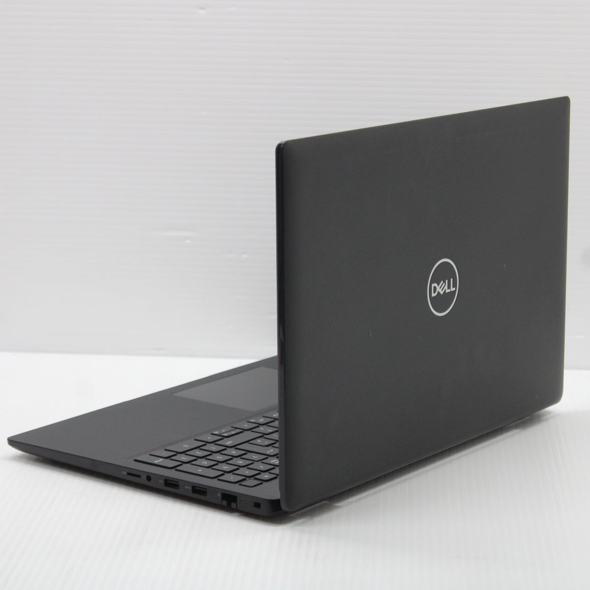 Dell Latitude i5 Laptop 15.6 in 3520 8GB RAM 256GB NVMe Intel 1135G7 Windows 11