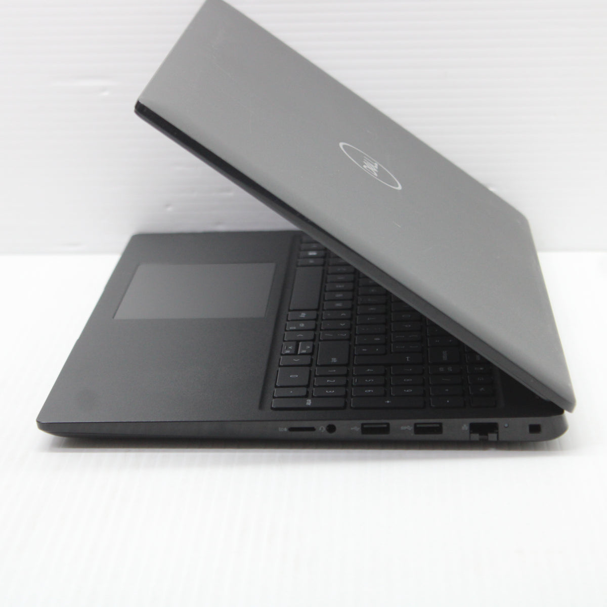 Dell Latitude i5 Laptop 15.6 in 3520 8GB RAM 256GB NVMe Intel 1135G7 Windows 11