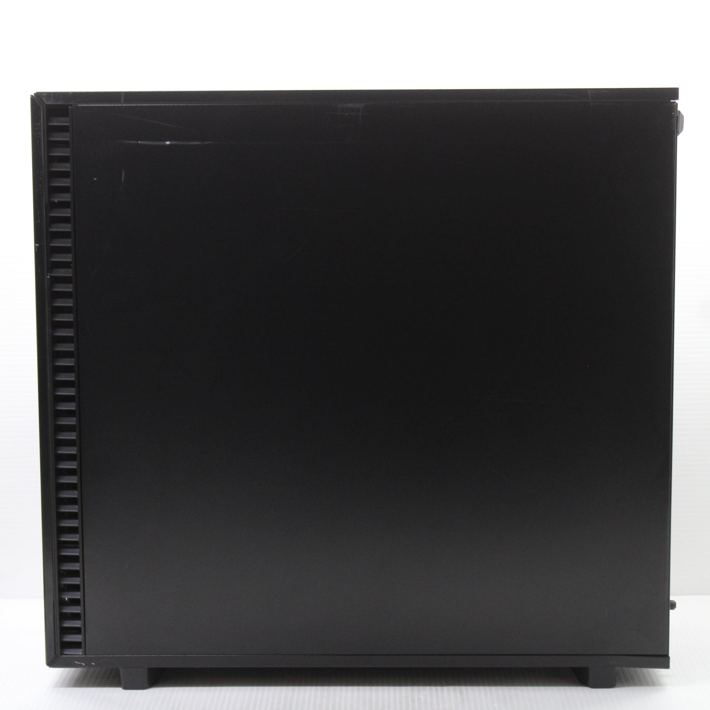 Gigabyte | TRX40 AORUS MASTER | Ryzen Threadripper 3970X | 128GB DDR4 2133MHz (4 modules) | 4TB SSD + 2TB NVMe SSD | Good - Refurbished