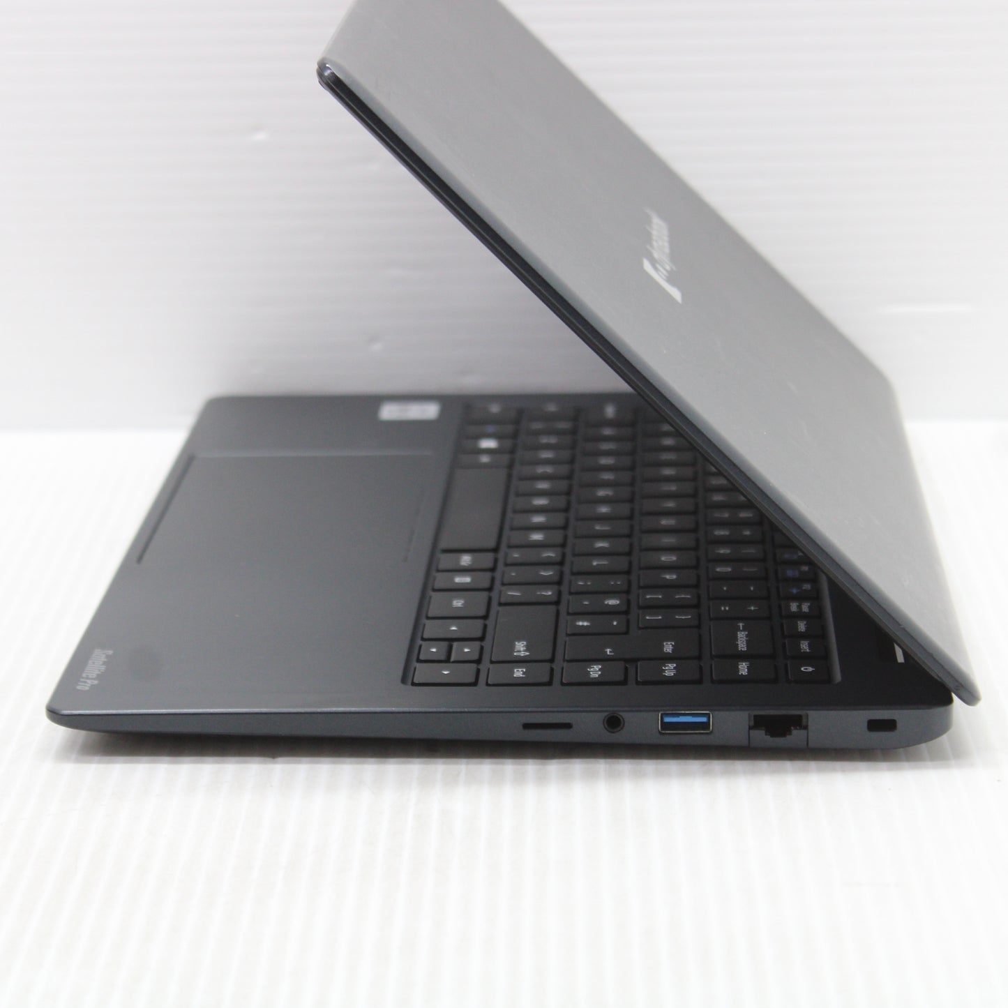 Dynabook | C40-H-10F | Intel Core i5-1035G1 | 8GB DDR4 3200MHz (1 module) | 256GB SSD | Good - Refurbished