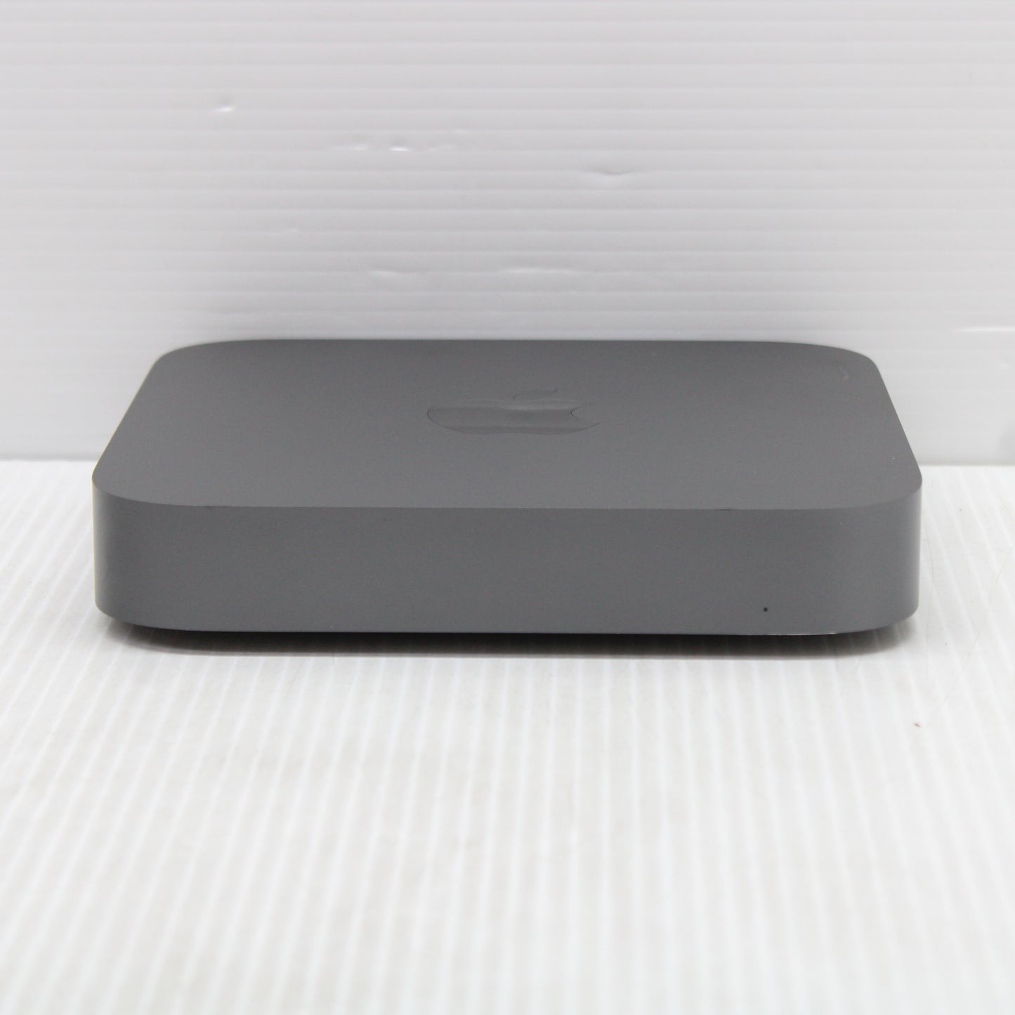 Apple | Mac mini (2018) | Intel Core i7-8700B | 8GB DDR4 2667MHz (2 modules) | 2 TB NVMe SSD | Very Good - Refurbished