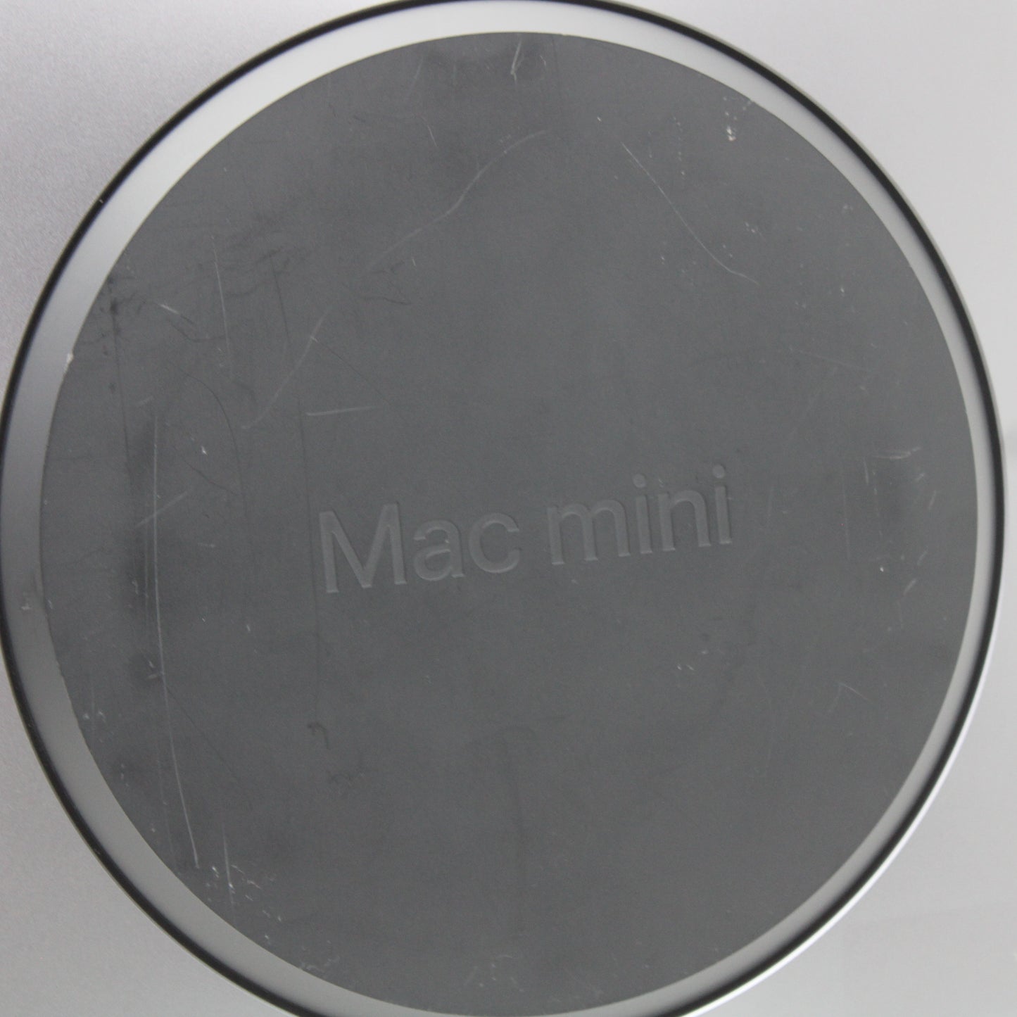 Apple | Mac mini (2018) | Intel Core i7-8700B | 8GB DDR4 2667MHz (2 modules) | 2 TB NVMe SSD | Very Good - Refurbished