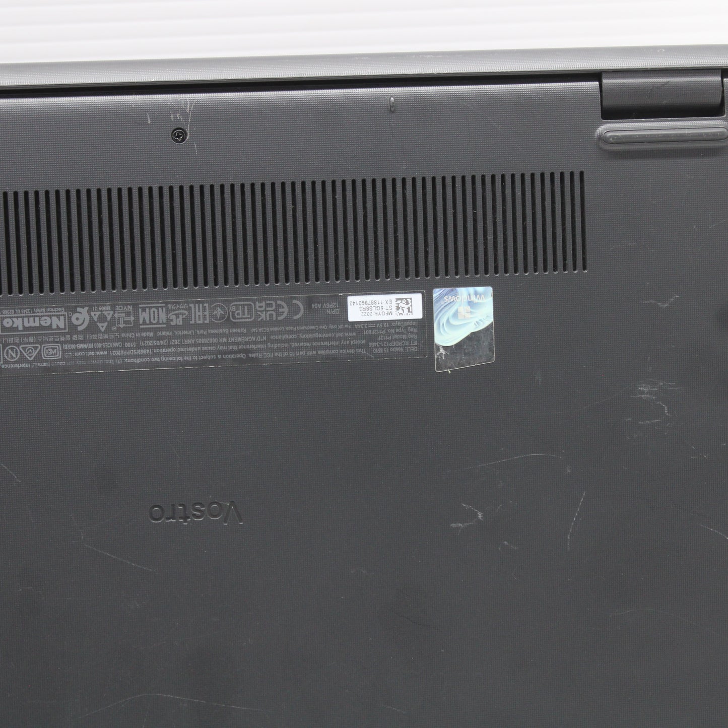 Dell | 15 3510 | 11th Gen i3-1115G4 | 8GB DDR4 3200MHz (1 module) | 256GB NVMe SSD | For parts or not working