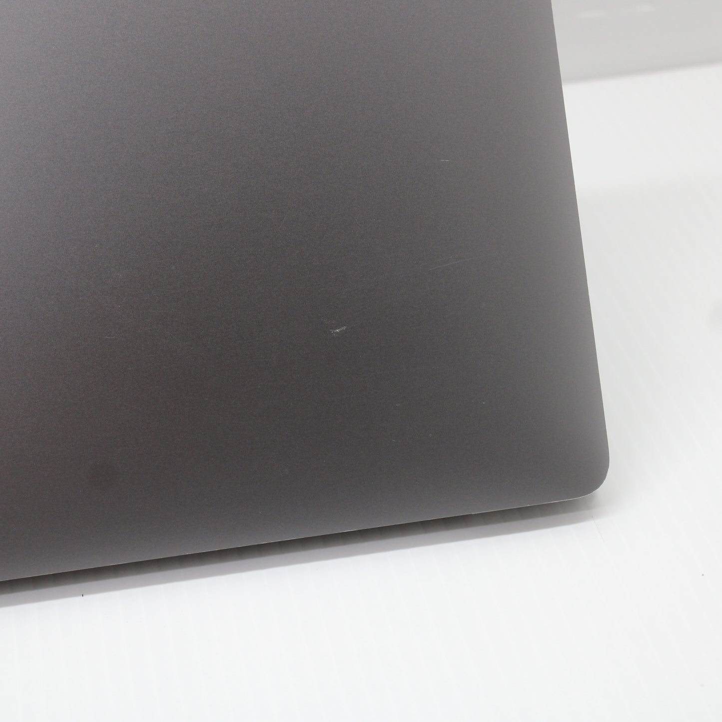 Apple MacBook Pro i9 (16-inch, 2019) 16 in 64GB RAM 2TB NVMe 9980HK macOS Tahoe