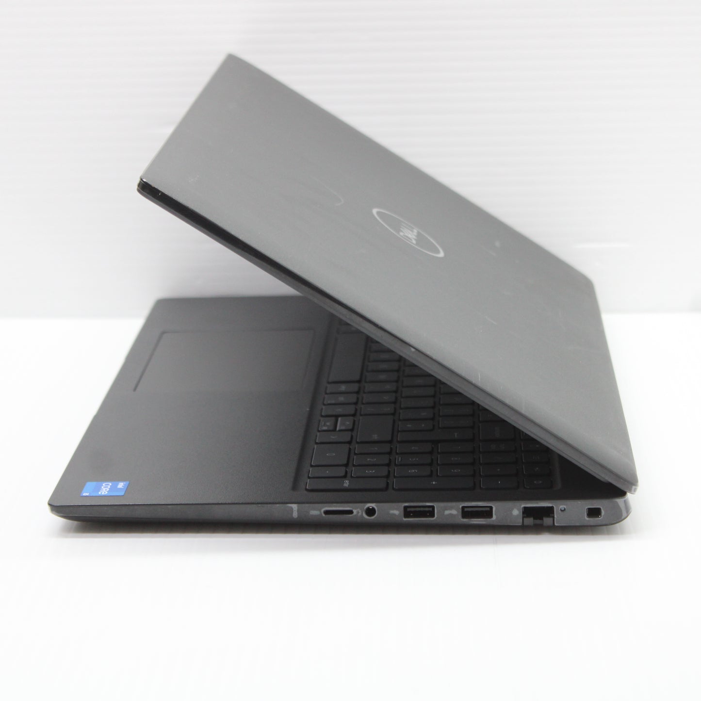 Dell Latitude 3520 Laptop 15.6 inch 8GB RAM 256GB NVMe SSD 11th Gen i5-1135G7 WiFi Windows 11 Pro