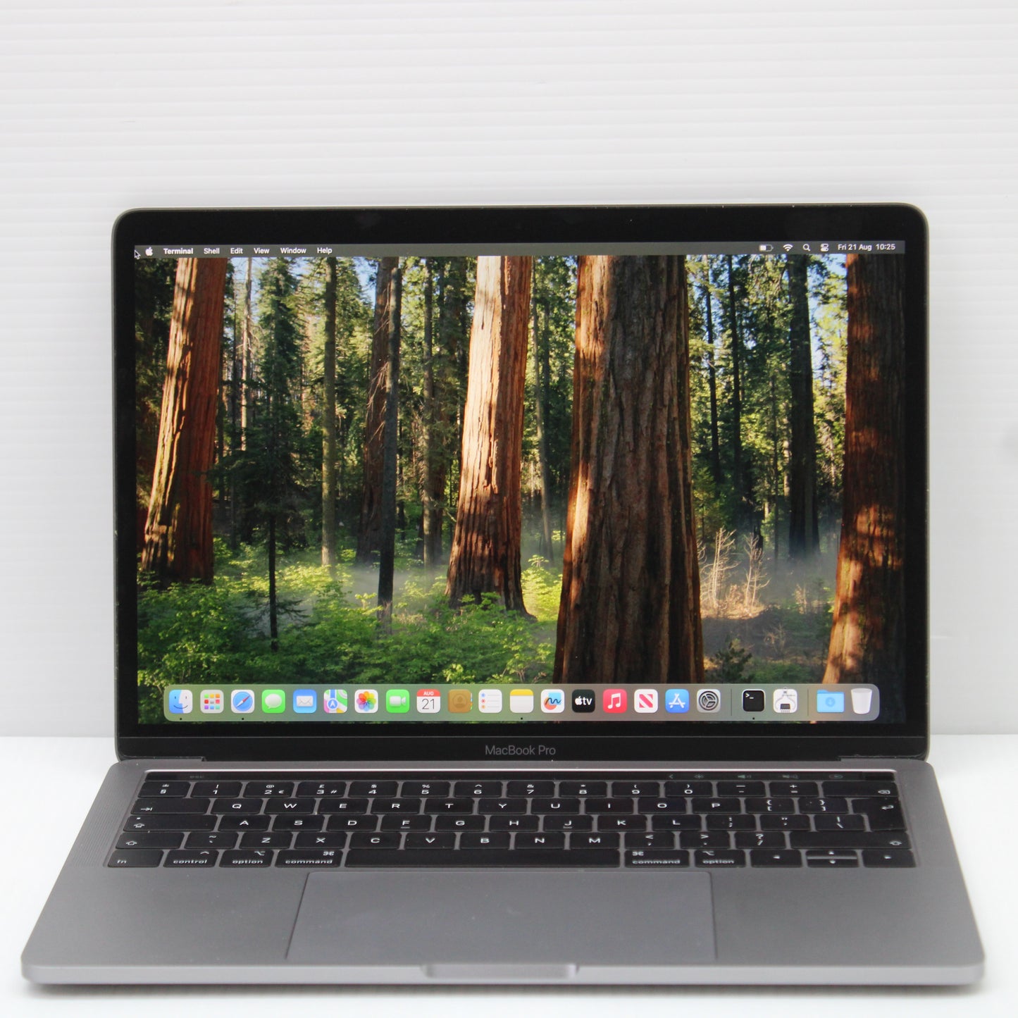 Apple MacBook Pro i7 (13-inch, 2019) 13.3 in 16GB RAM 1TB NVMe SSD macOS Sequoia